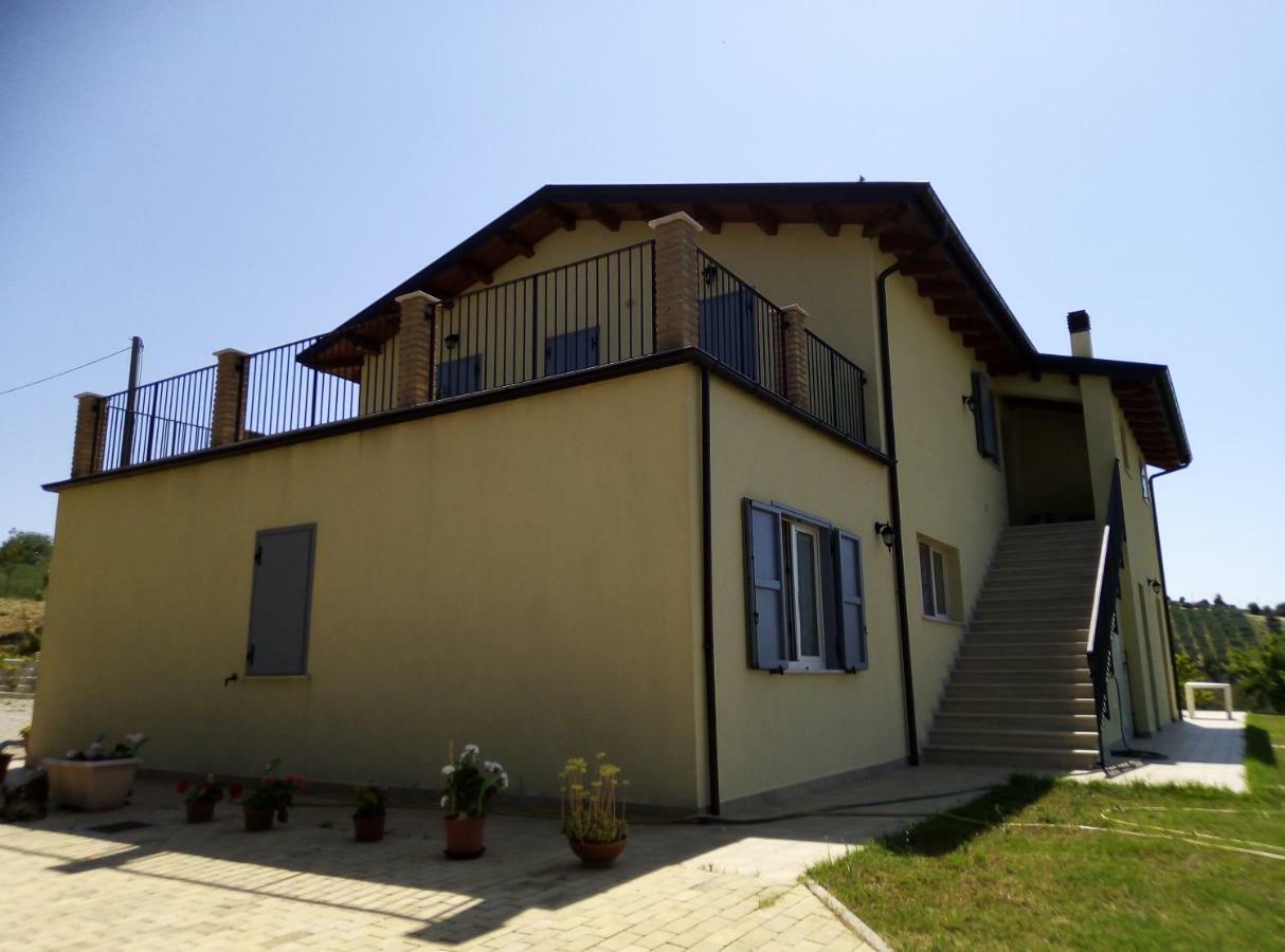 Agriturismo Terra Dei Falchi Castilenti Extérieur photo